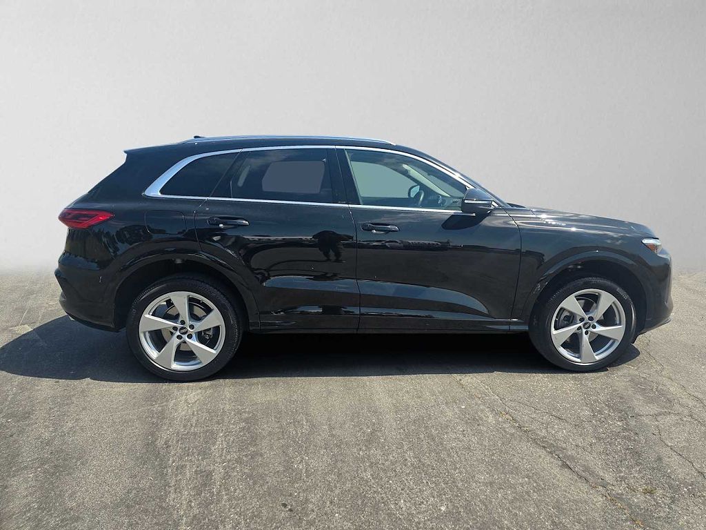 2025 Audi Q5 Premium Plus