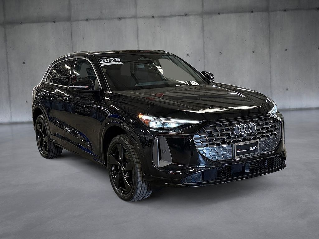 2025 Audi Q5 Premium Plus