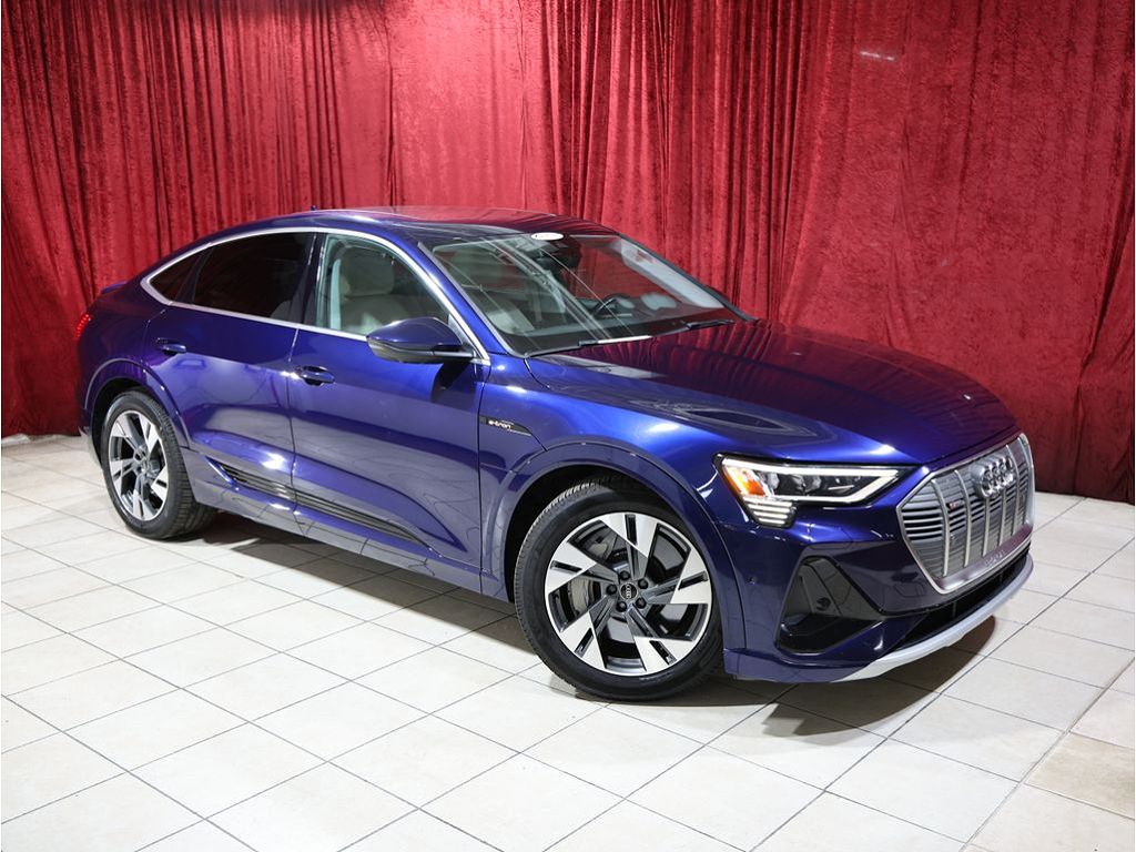2021 Audi e-tron Premium Plus