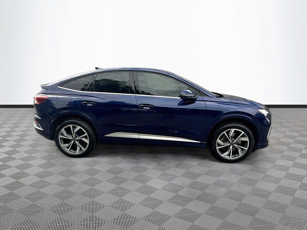 2024 Audi Q4 e-tron Premium Plus