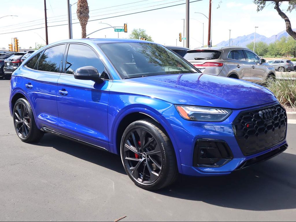 2025 Audi SQ5 Prestige