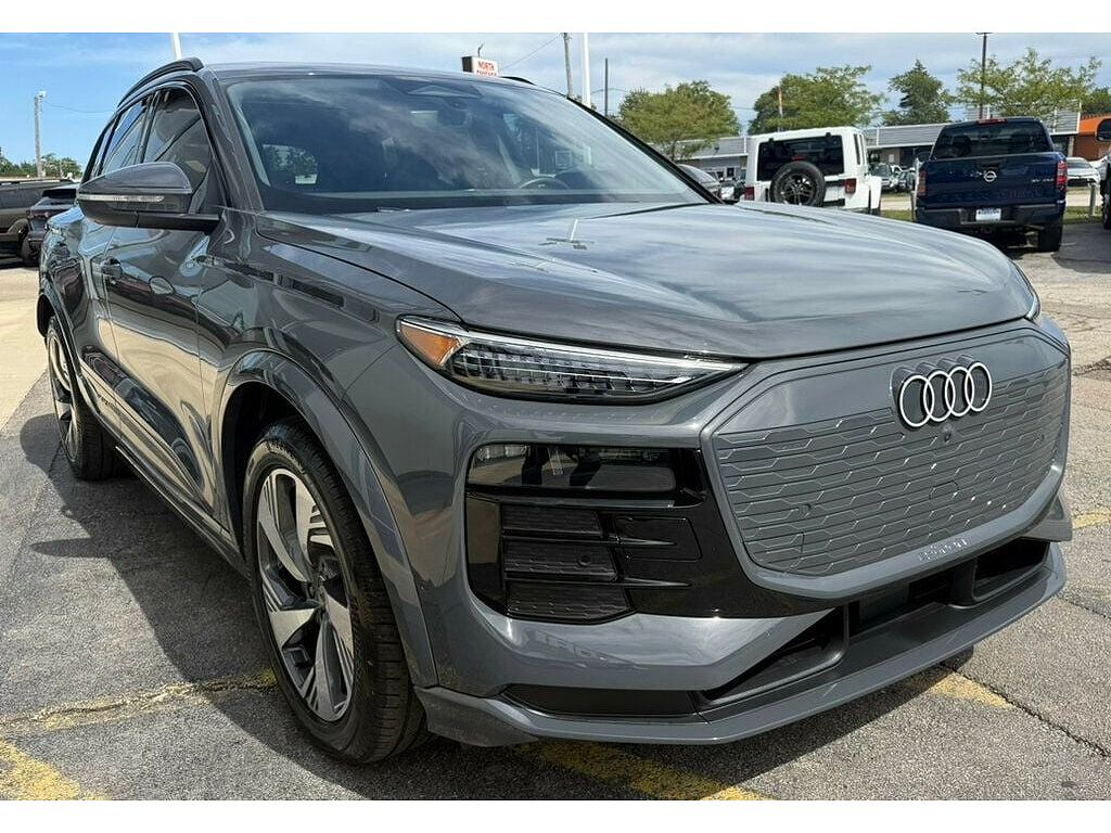 2025 Audi Q6 e-tron Prestige