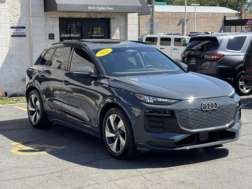 2025 Audi Q6 e-tron Prestige