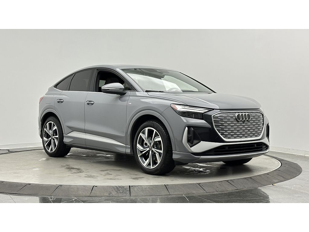 2025 Audi Q4 e-tron Premium Plus