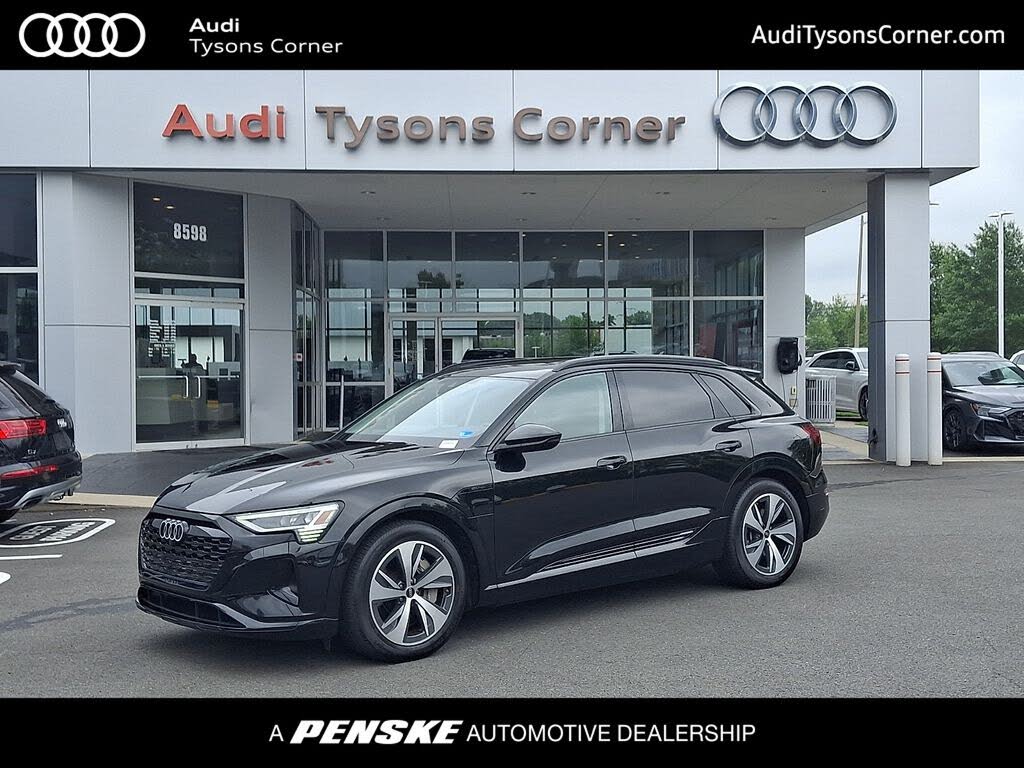 2024 Audi Q8 e-tron Premium