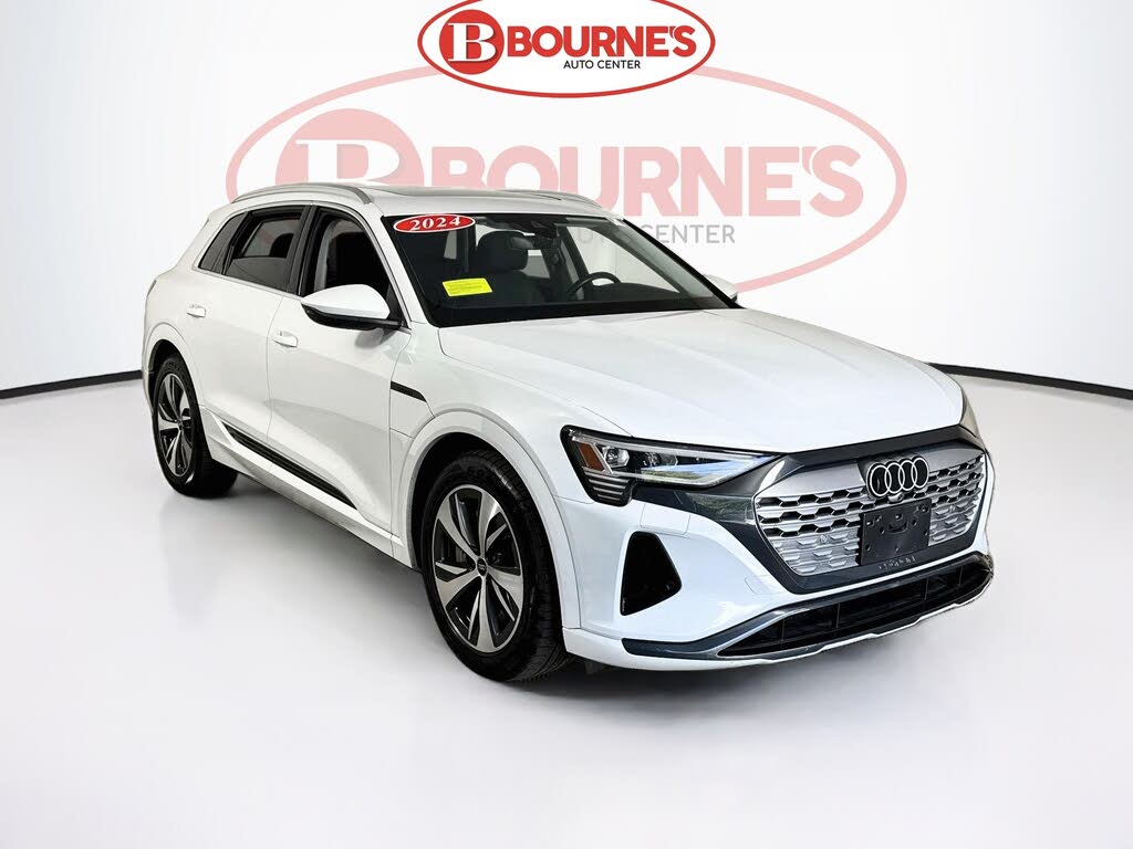 2024 Audi Q8 e-tron Premium