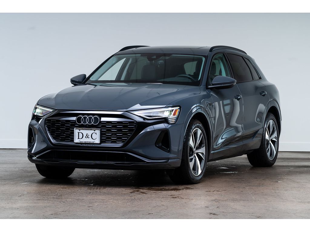 2024 Audi Q8 e-tron Premium