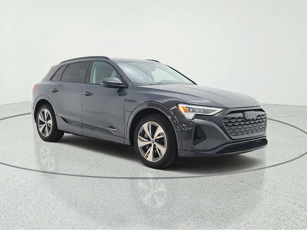 2024 Audi Q8 e-tron Premium