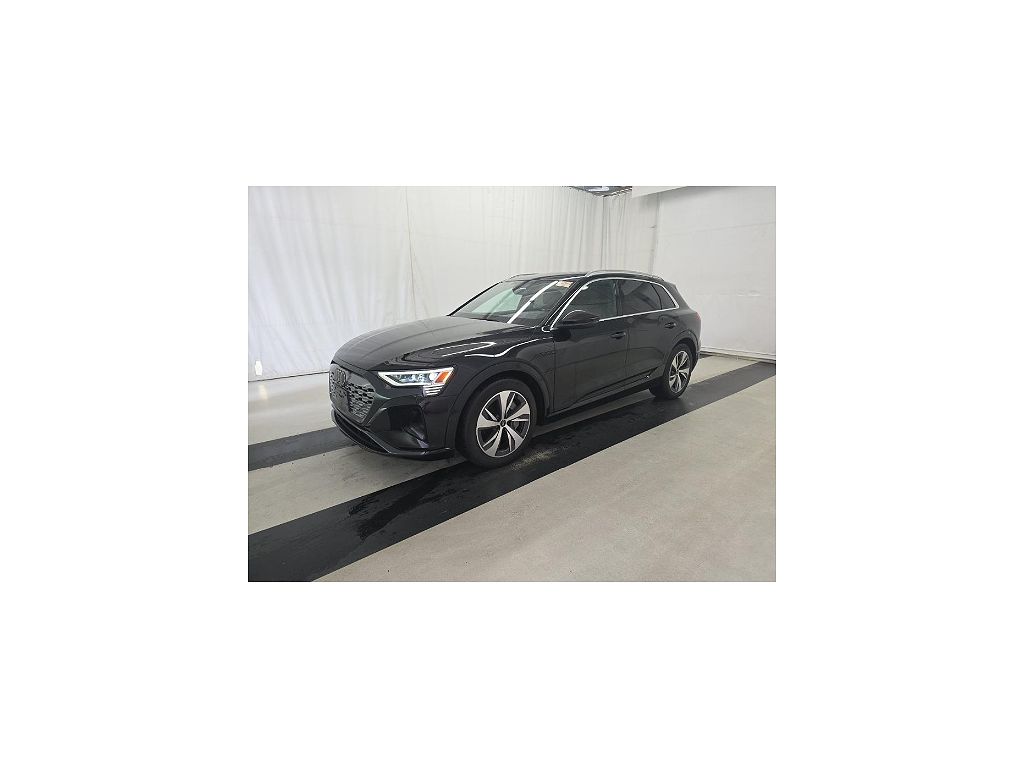 2024 Audi Q8 e-tron Premium Quattro