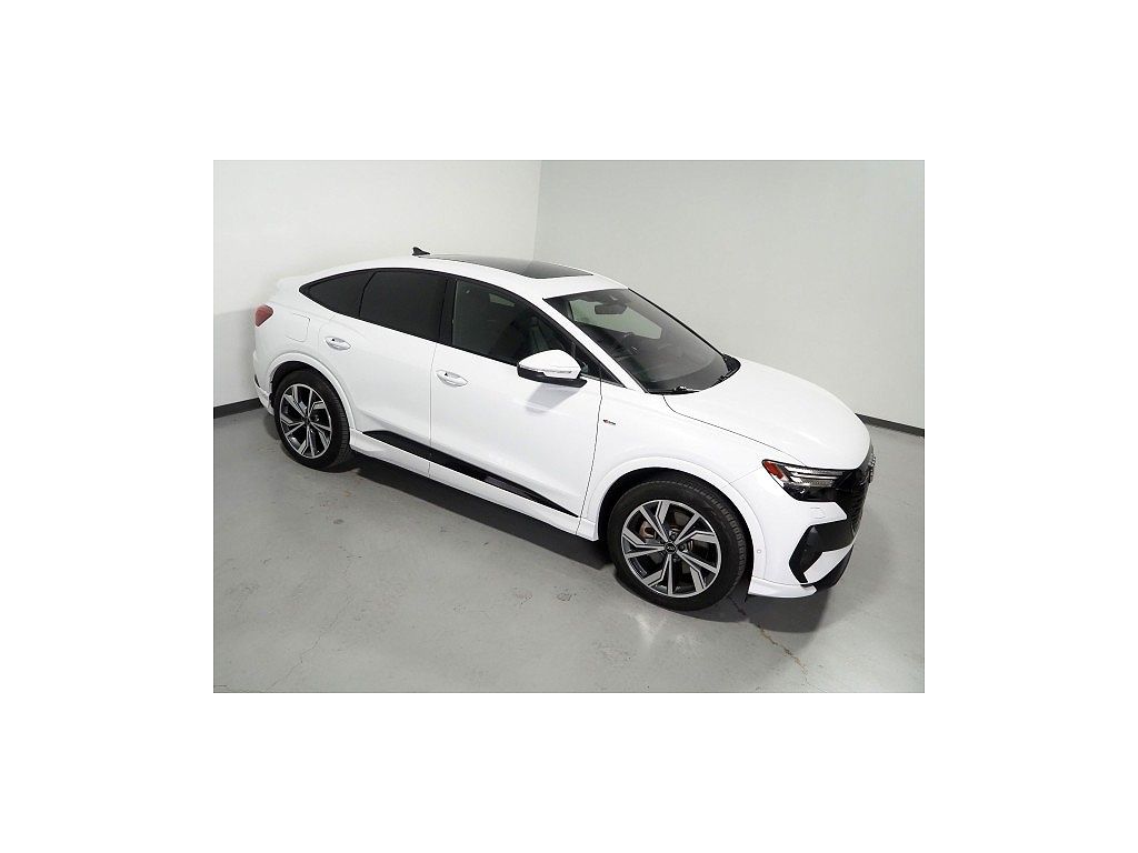 2024 Audi Q4 e-tron Prestige