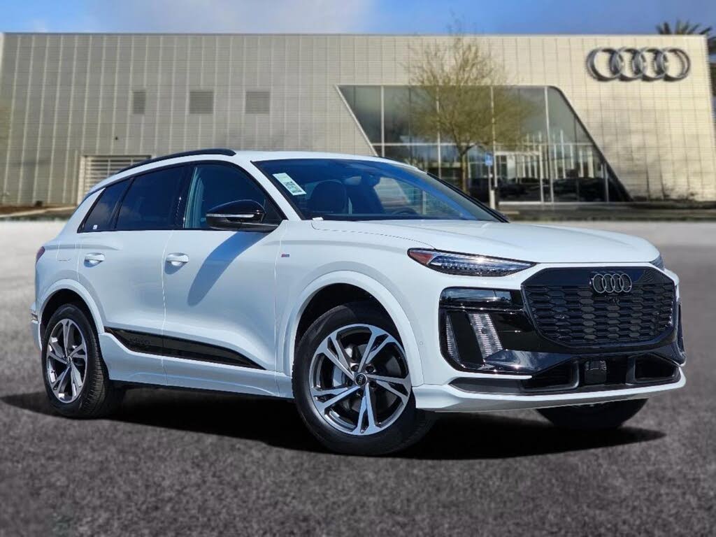 2027 Audi Q6 e-tron Premium Plus