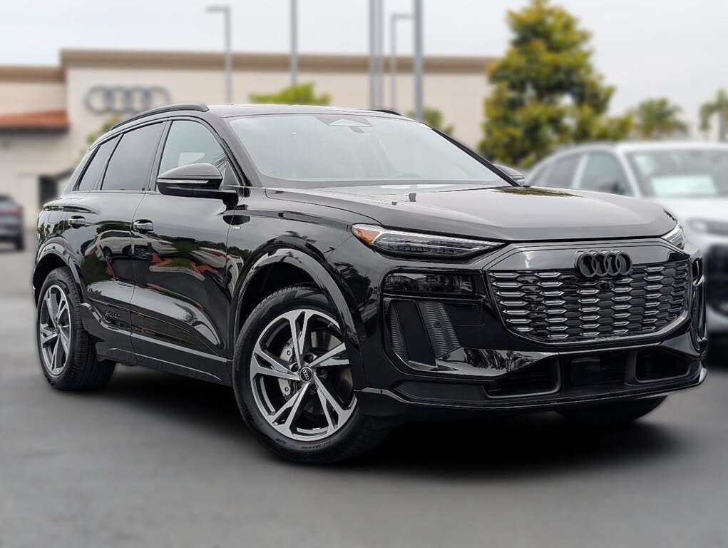 2027 Audi Q6 e-tron Premium Plus