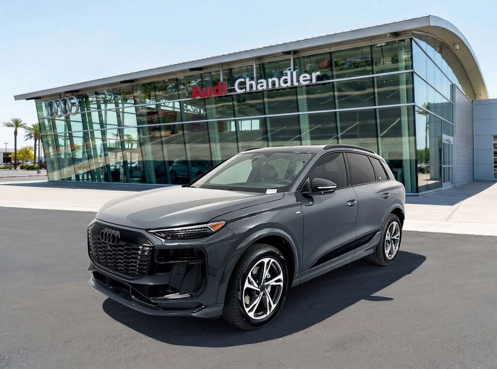 2027 Audi Q6 e-tron Premium Plus