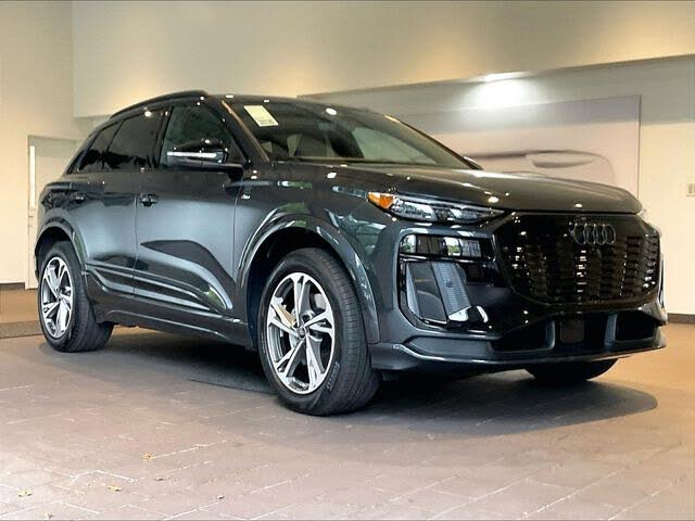2027 Audi Q6 e-tron Premium Plus