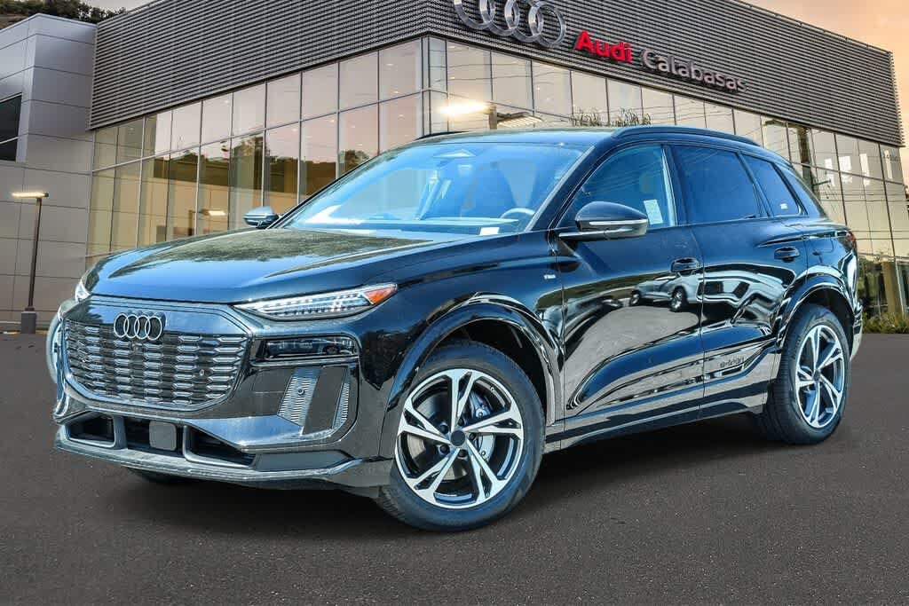 2027 Audi Q6 e-tron Premium Plus