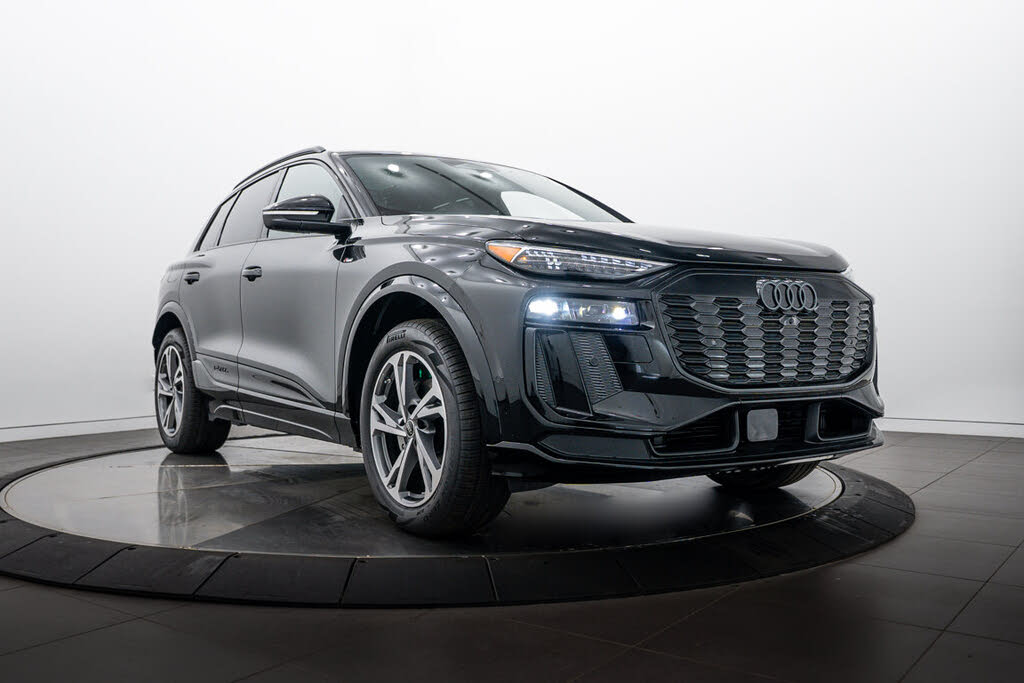 2027 Audi Q6 e-tron Premium Plus