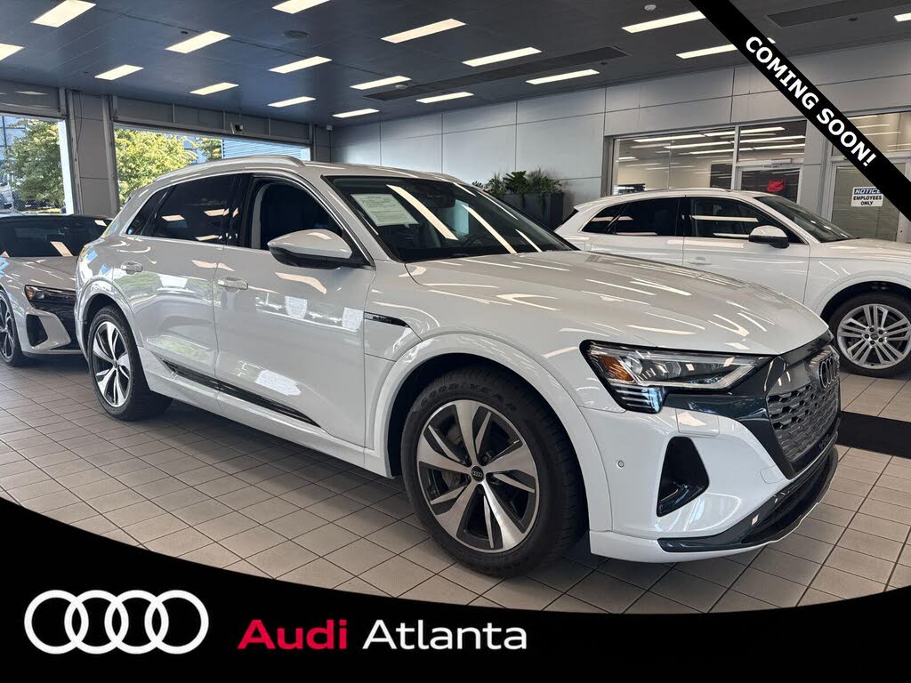 2024 Audi Q8 e-tron Premium Plus