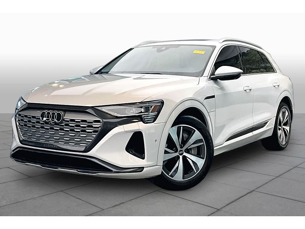 2024 Audi Q8 e-tron Premium Plus