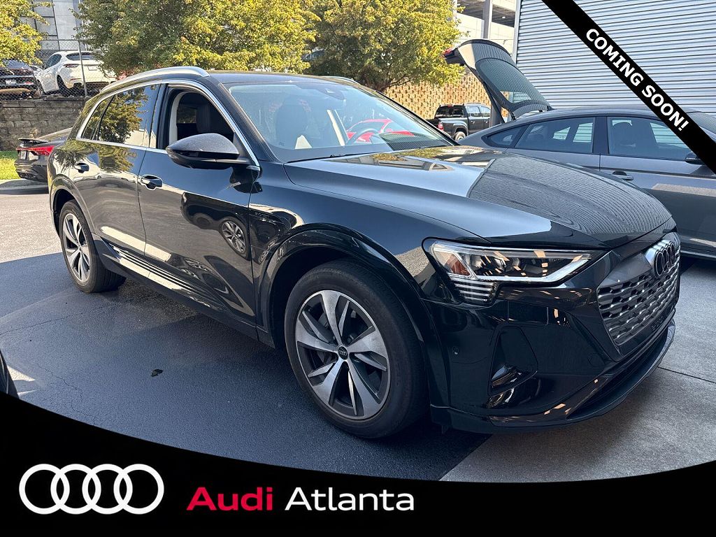 2024 Audi Q8 e-tron Premium Plus