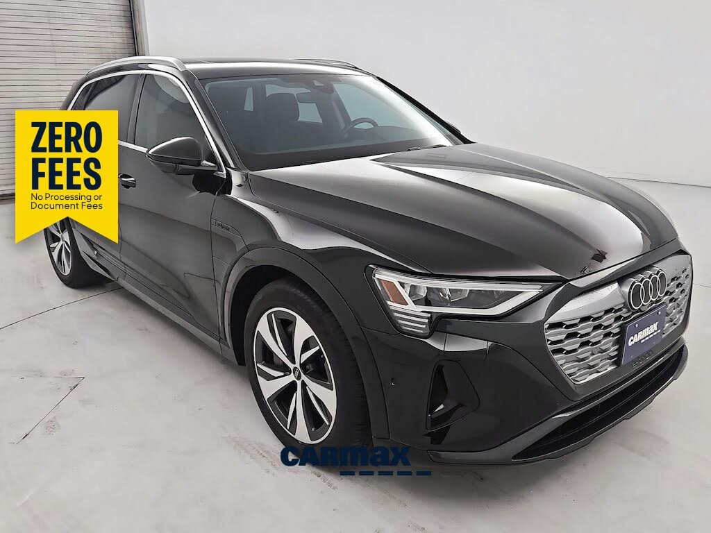 2024 Audi Q8 e-tron Premium Plus