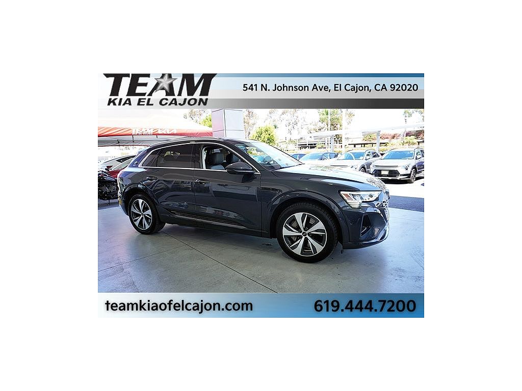 2024 Audi Q8 e-tron Premium Plus