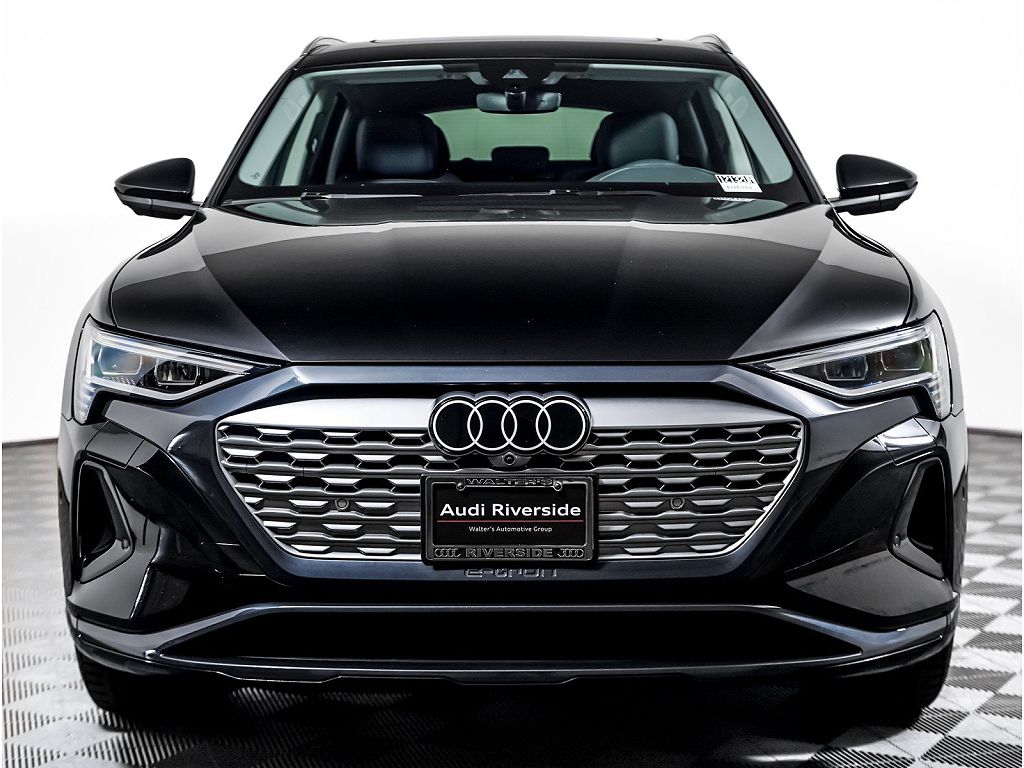 2024 Audi Q8 e-tron Premium Plus