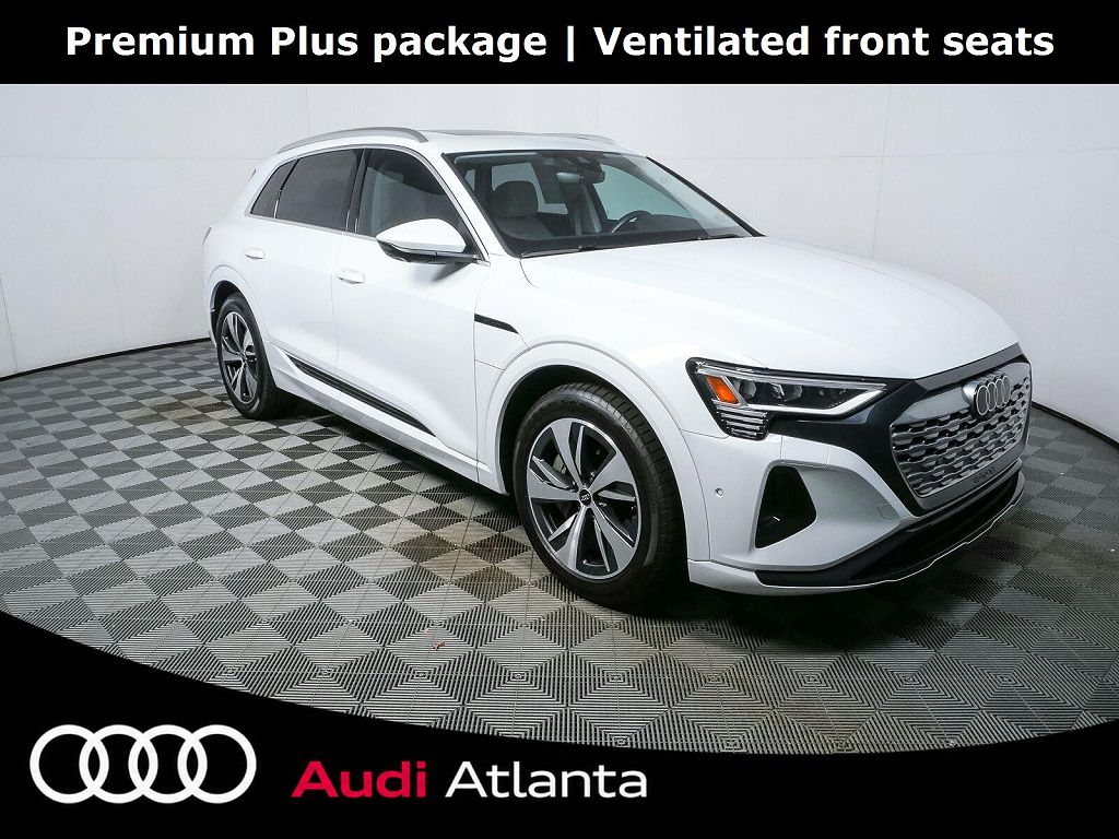 2024 Audi Q8 e-tron Premium Plus