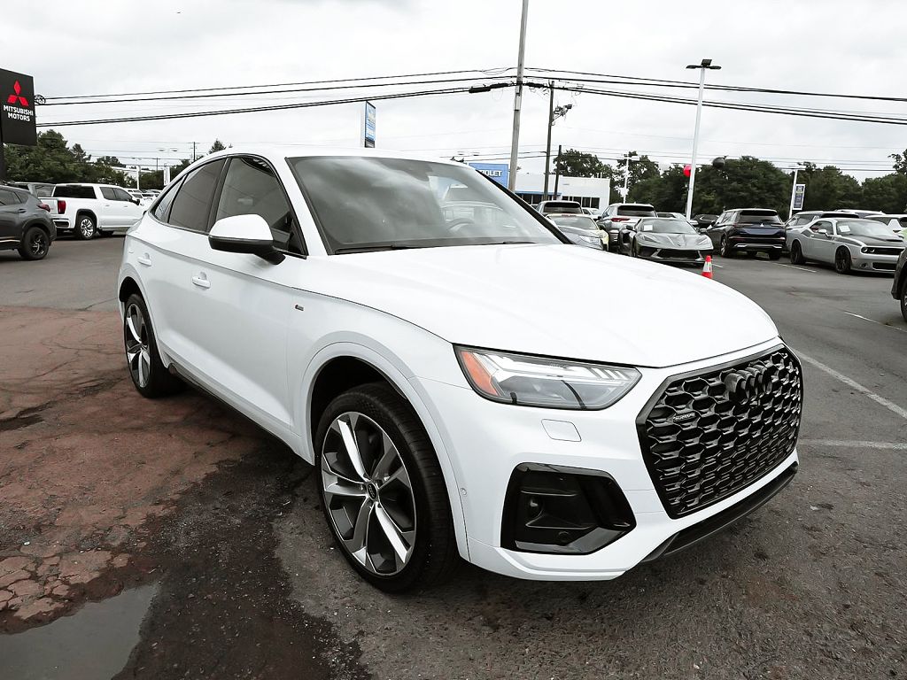 2023 Audi Q5 Sportback 45 S line Premium