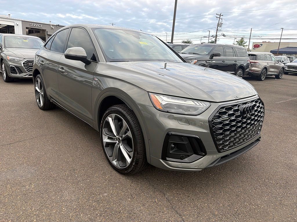 2023 Audi Q5 Sportback 2.0T AWD S-Line 45 Prestige w/ Black Optic Sport & Convenience Pkg