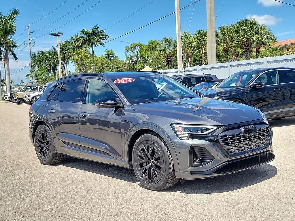 2024 Audi Q8 e-tron Prestige