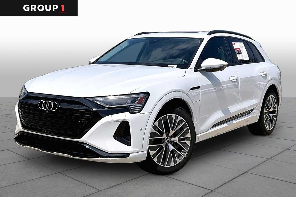 2024 Audi Q8 e-tron Prestige