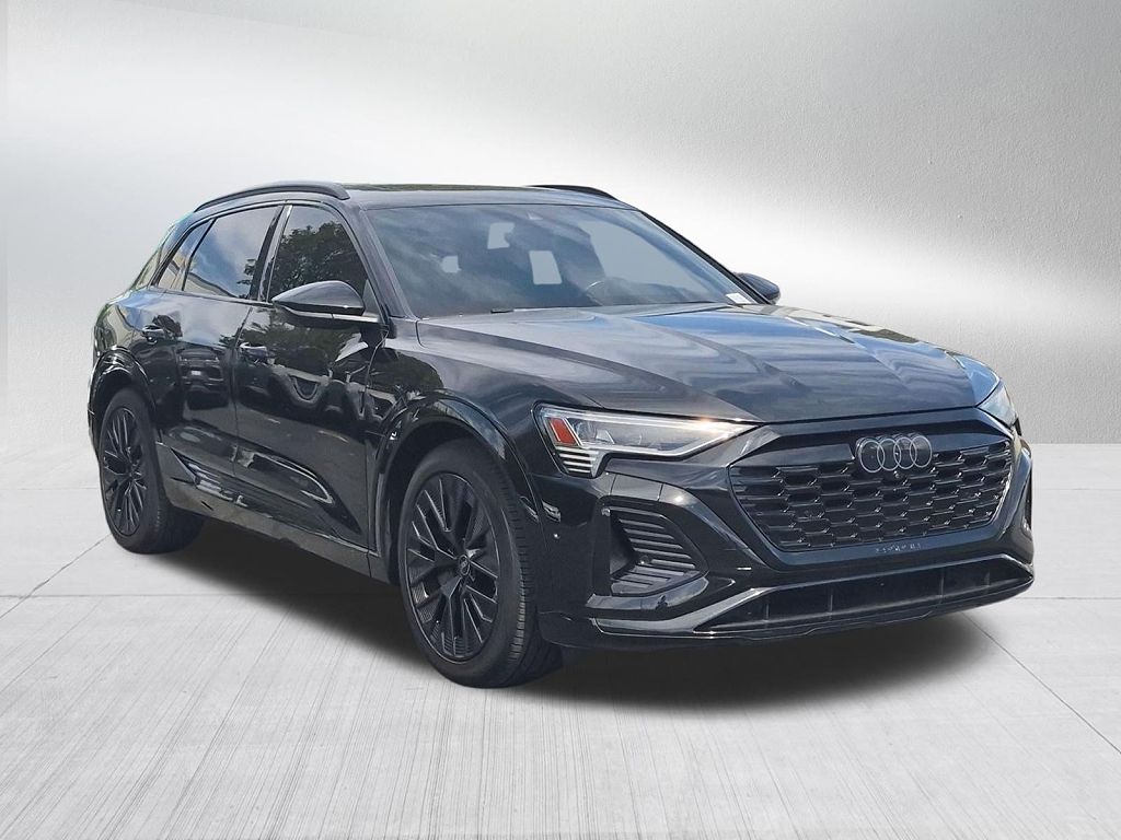 2024 Audi Q8 e-tron Prestige