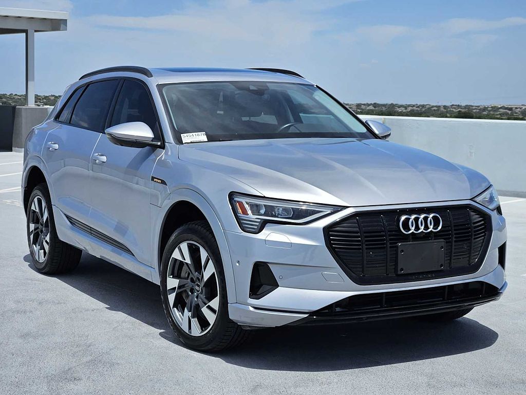 2021 Audi e-tron Premium
