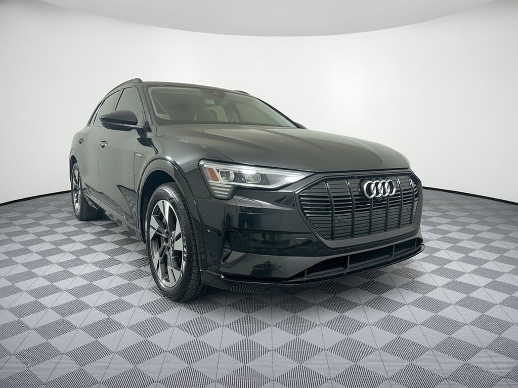 2021 Audi e-tron Premium