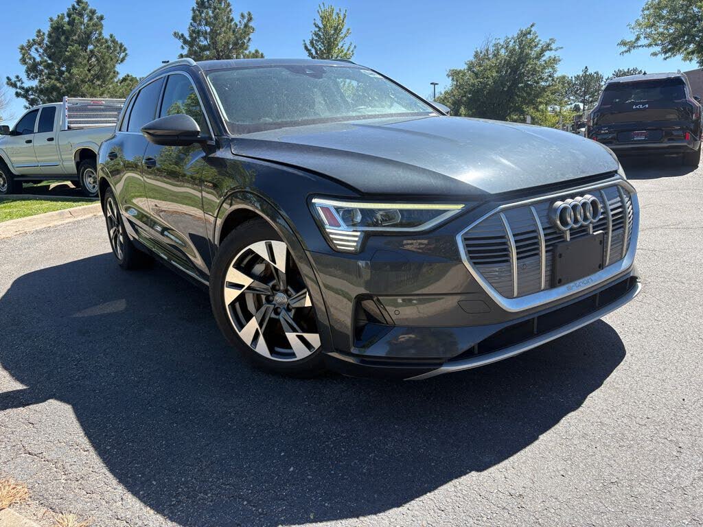 2021 Audi e-tron Premium