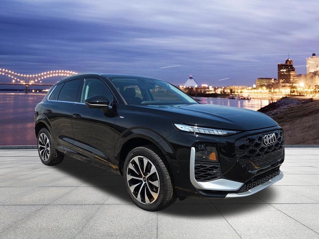 2026 Audi Q3 S line