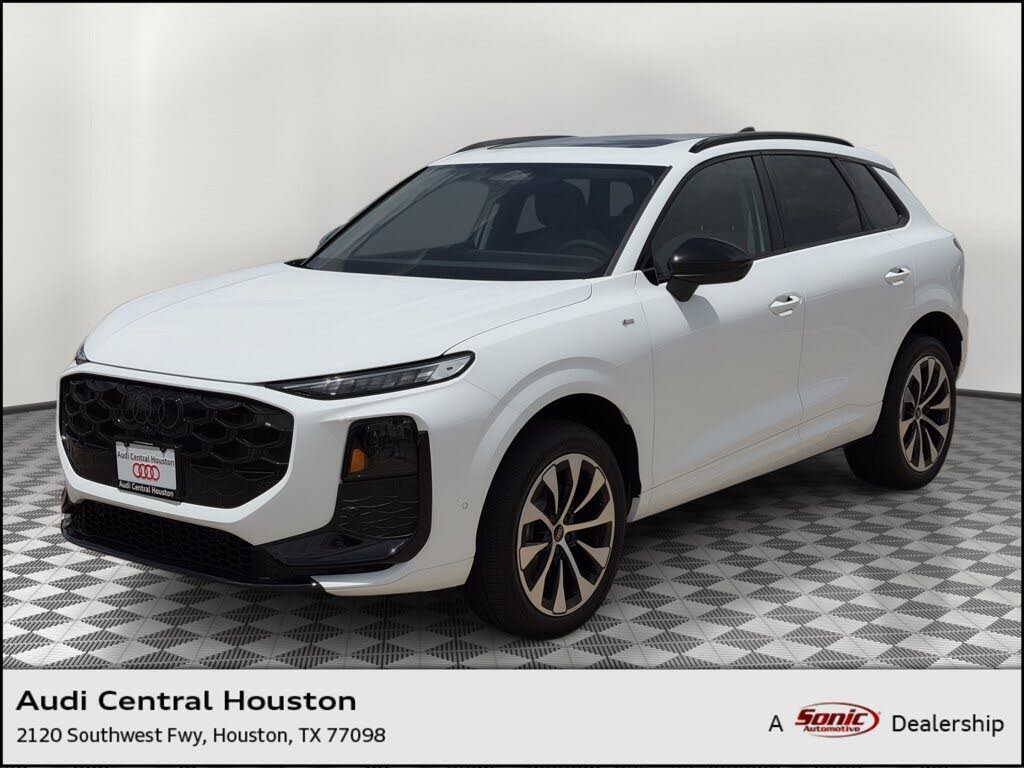 2026 Audi Q3 S line
