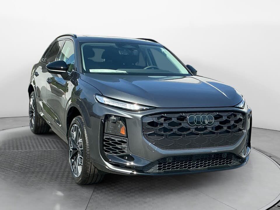 2026 Audi Q3 S line