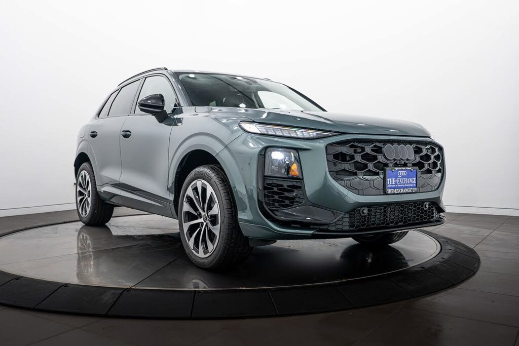2026 Audi Q3 S line