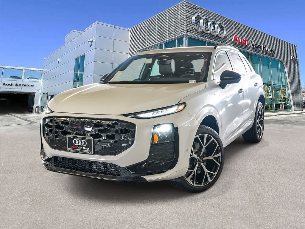 2026 Audi Q3 S line