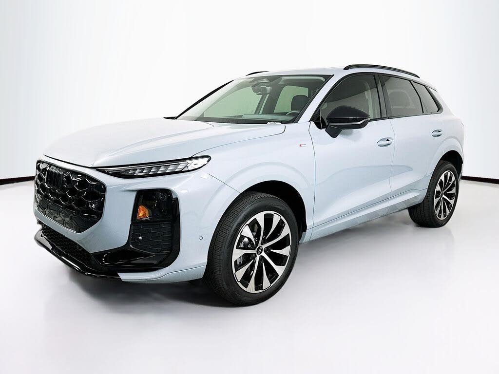 2026 Audi Q3 S line