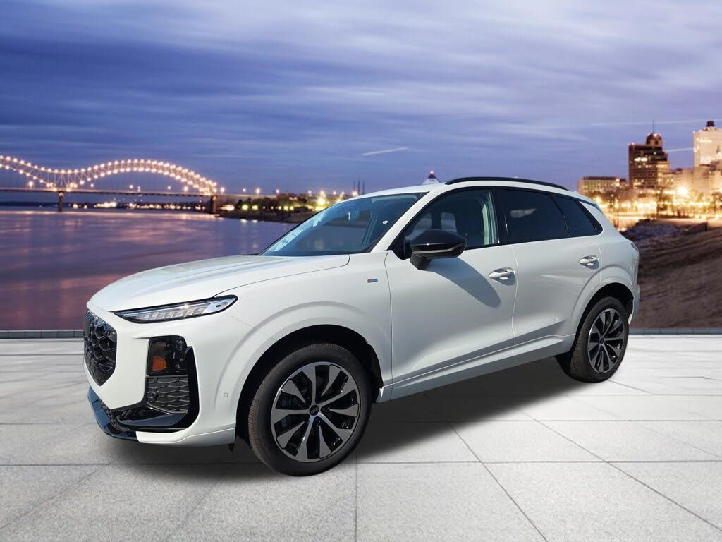 2026 Audi Q3 S line
