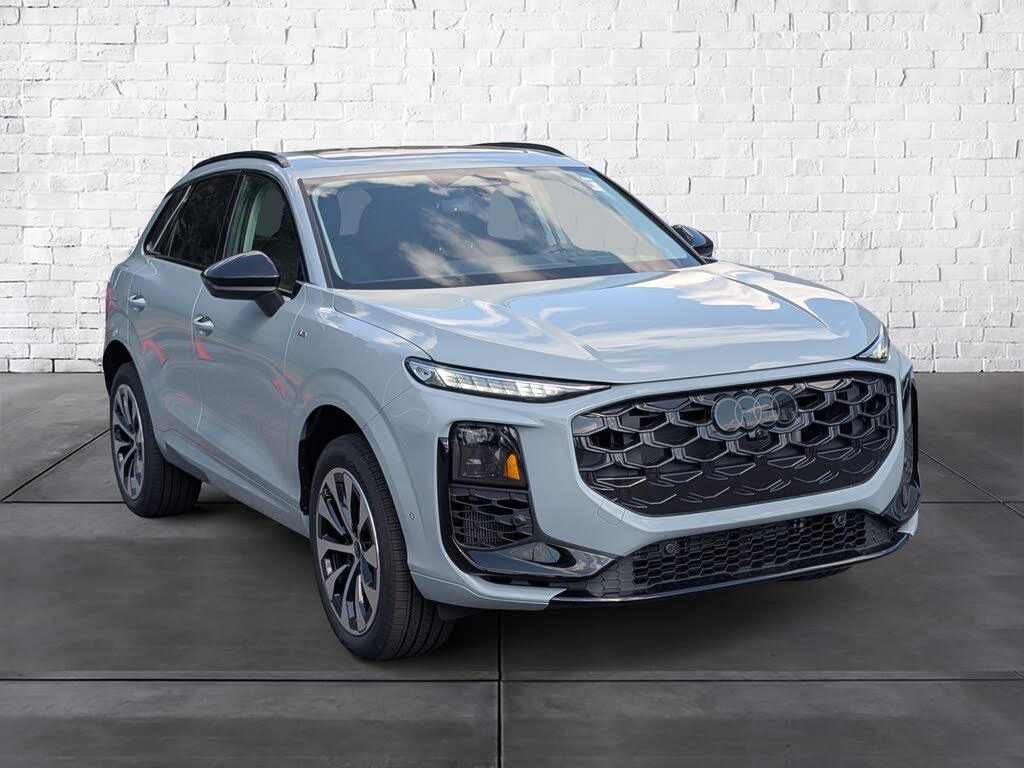 2026 Audi Q3 S line
