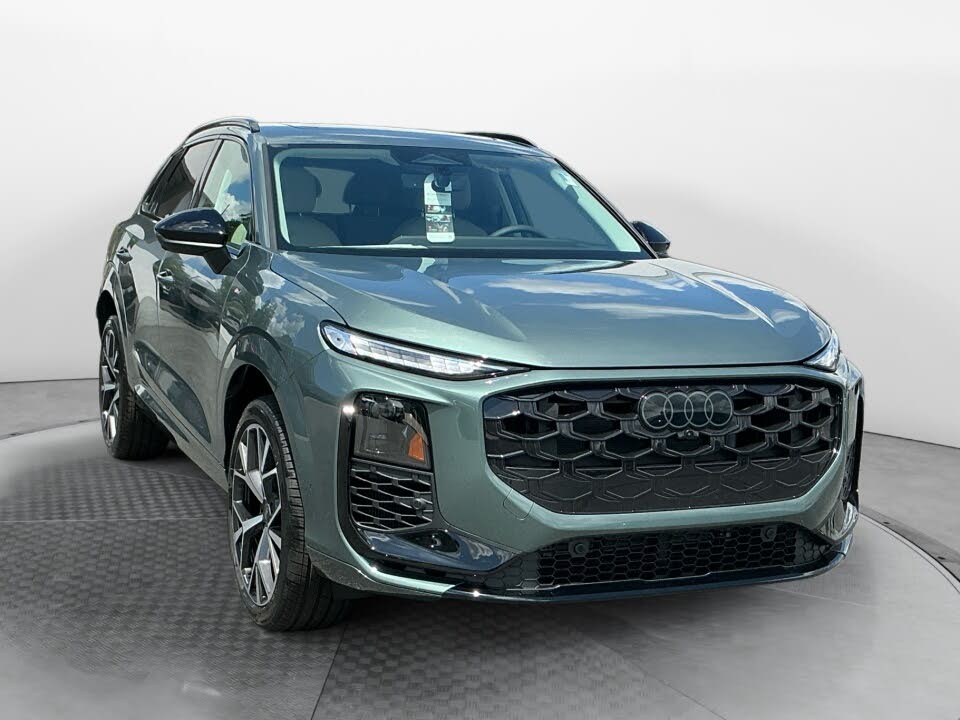 2026 Audi Q3 S line