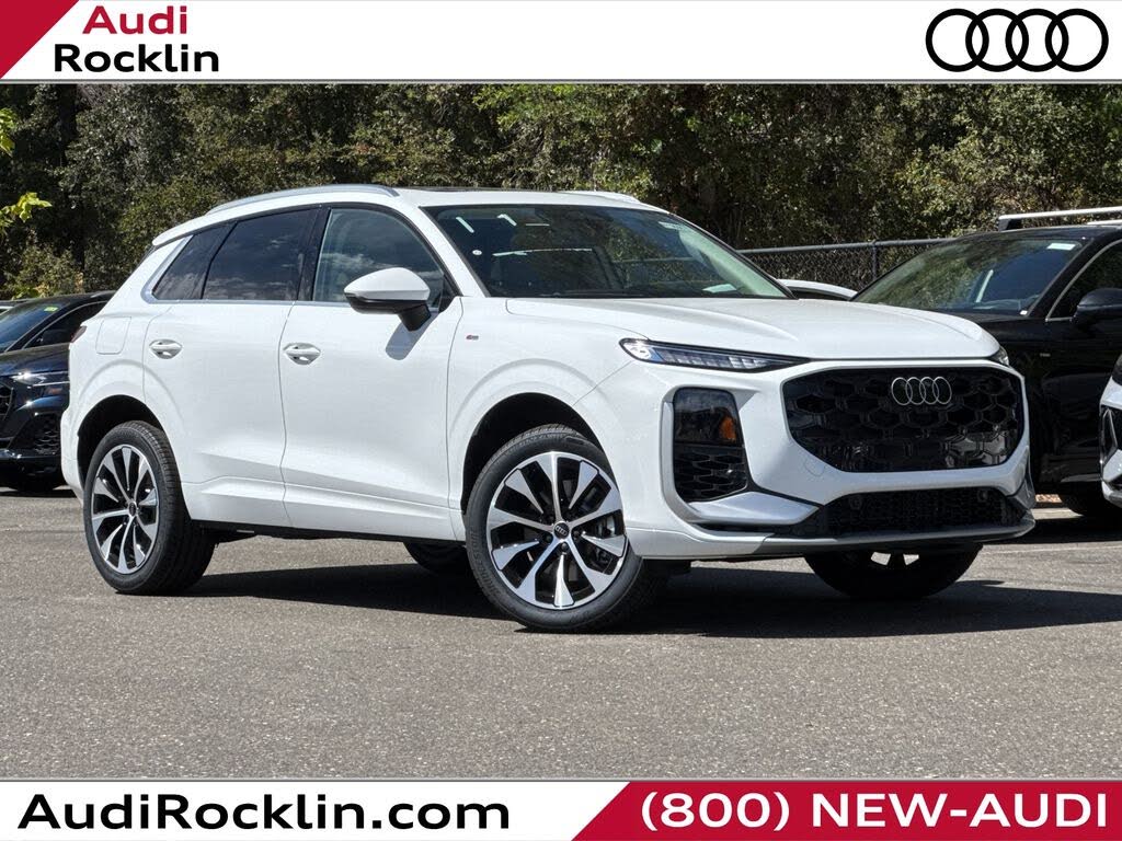 2026 Audi Q3 S line