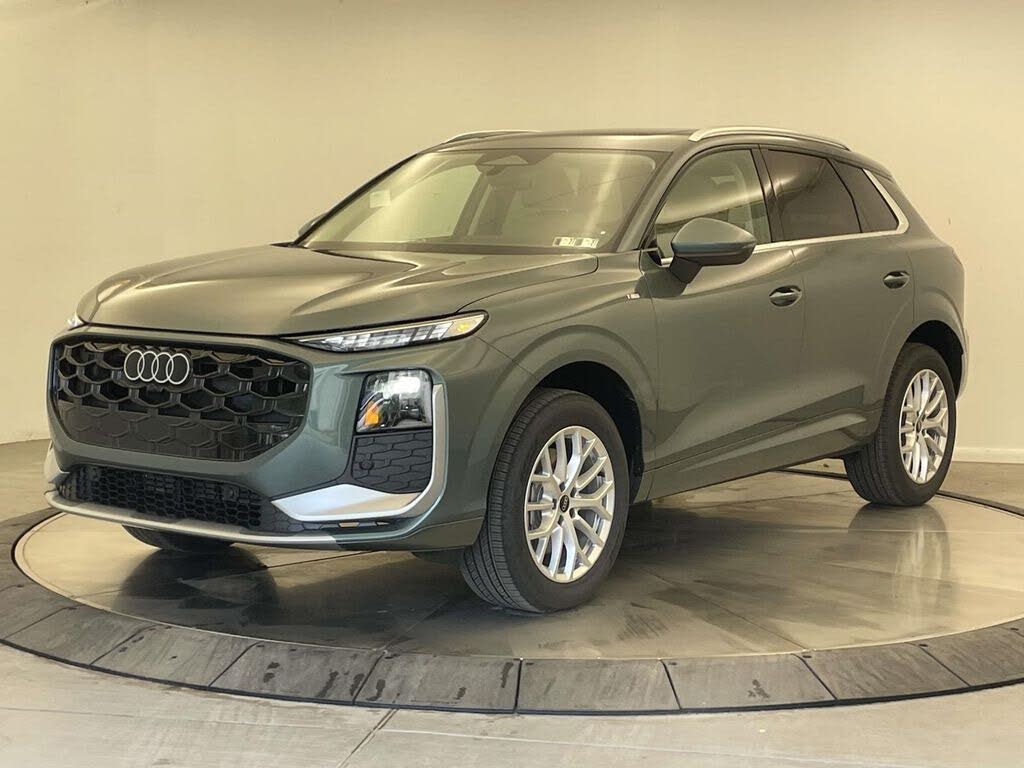 2026 Audi Q3 S line
