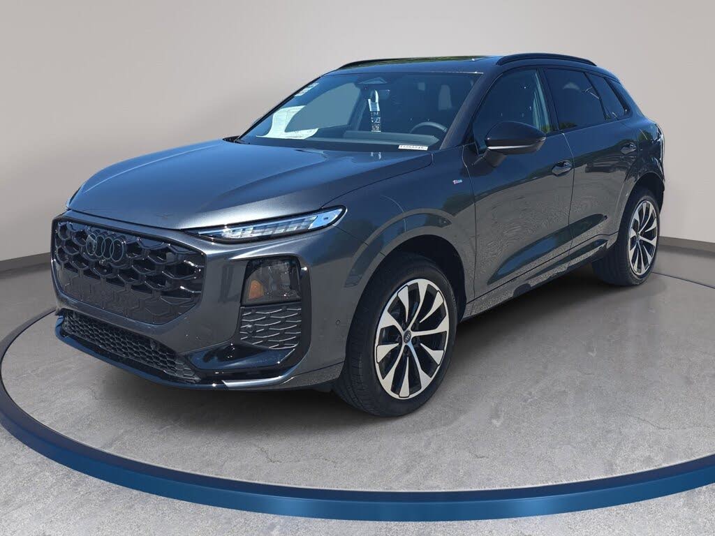 2026 Audi Q3 S line