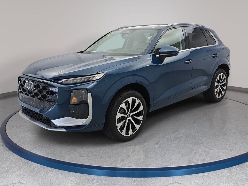 2026 Audi Q3 S line