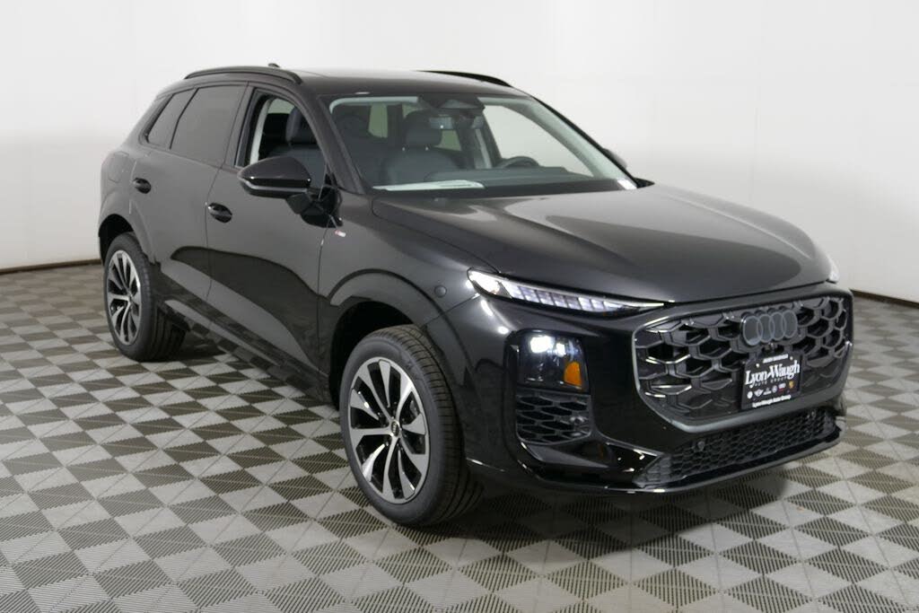 2026 Audi Q3 S line