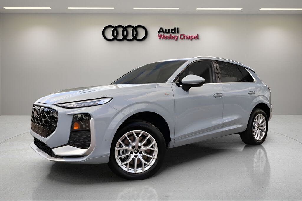2026 Audi Q3 S line